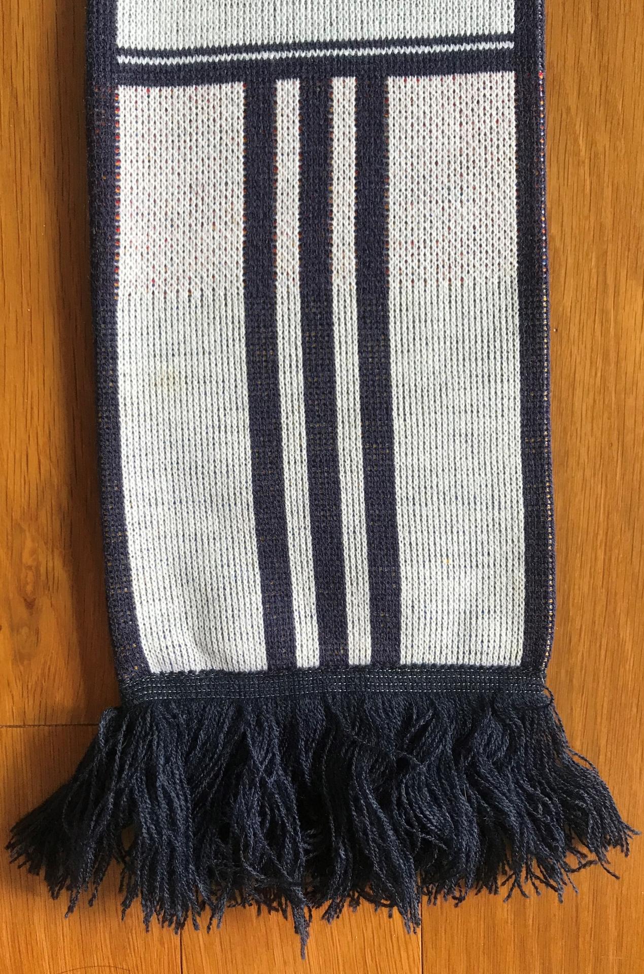 ผ้าพันคอ ฟุตบอล สโมสรเรอัล มาดริด - 1902 - 2012 ใหม่ / REAL MADRID Football Club Scarf - 1902 - 2012 NEW