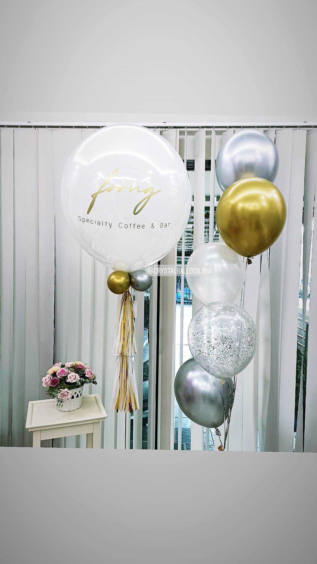 ลูกโป่ง เปิดร้าน-เปิดตัวสินค้า ลูกโป่งยาง ขนาด 24" สีขาว พร้อมตกแต่ง ช่อลูกโป่งโครเมี่ยม 5 ลูก 1 ช่อ,ลูกโป่งใส ใส่กลิตเตอร์ สามารถเปลี่ยนสีลูกโป่ง/เปลี่ยนข้อความ/เปลี่ยนขนาดได้