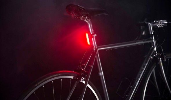 KNOG ไฟท้ายไบเดอร์ม๊อบคิตกริ๊ด BLINDER MOB KID GRID, 16 หลอด, ขอบดำ/เลนซ์แดง