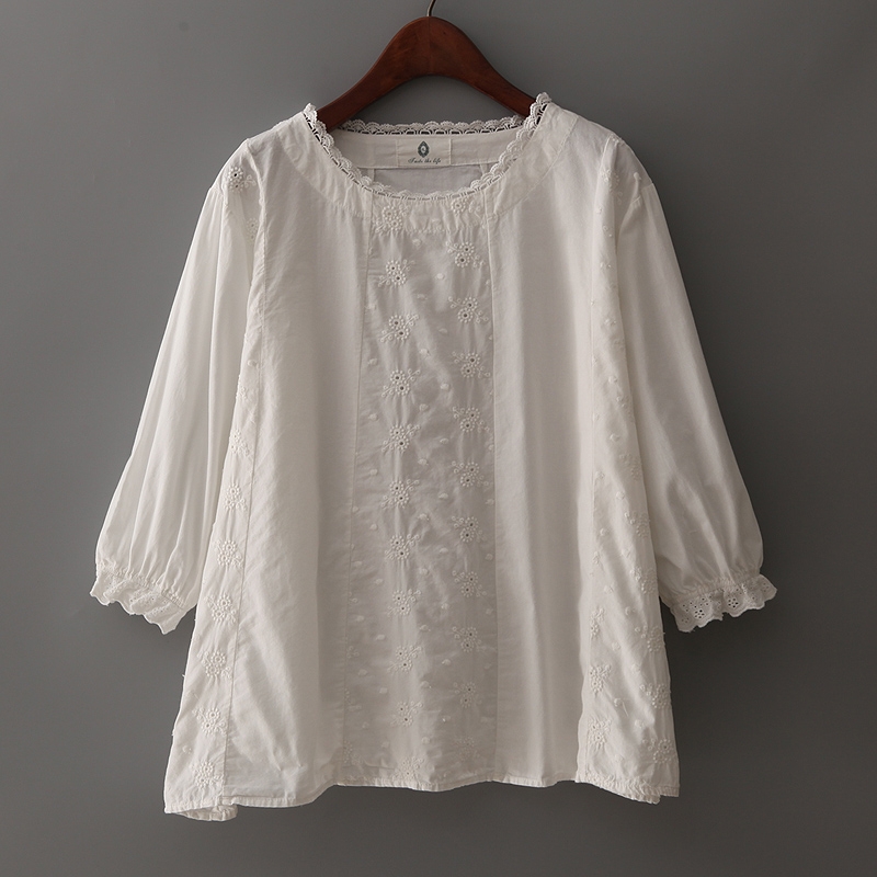เสื้อผ้าฝ้ายแต่งผ้าลูกไม้