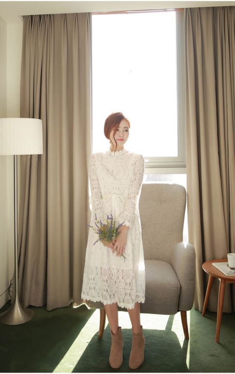 Pre-order เดรสขาว พรีเวดดิ้ง แขนยาว ลูกไม้ สีขาว