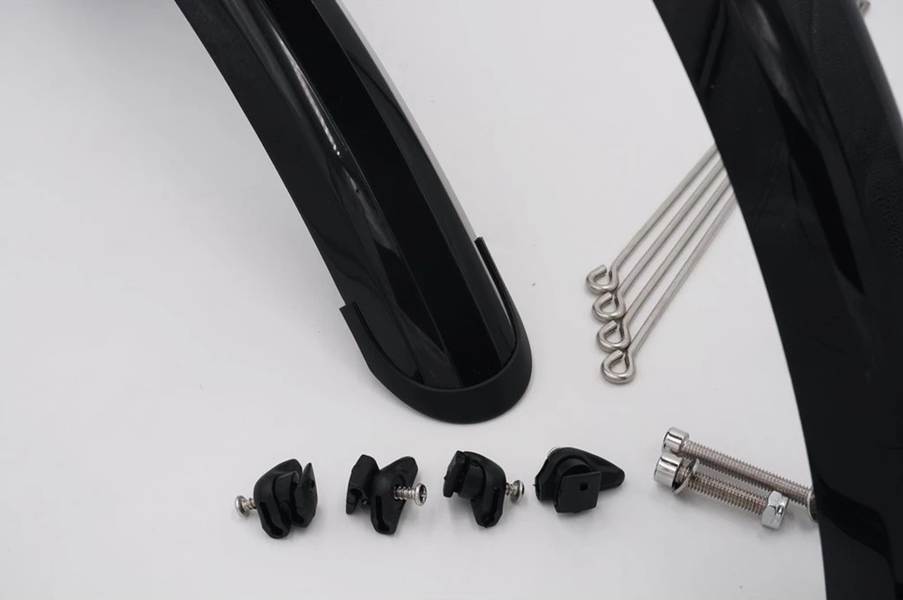 บังโคลนจักรยาน DAHON Fender set 16", 20" V-Brake, 20" Disc Brake ผลิตจากพลาสติก PP มีให้เลือก สำหรับล้อ 16", 20" วีเบรก และ 20" ดิสเบรก.