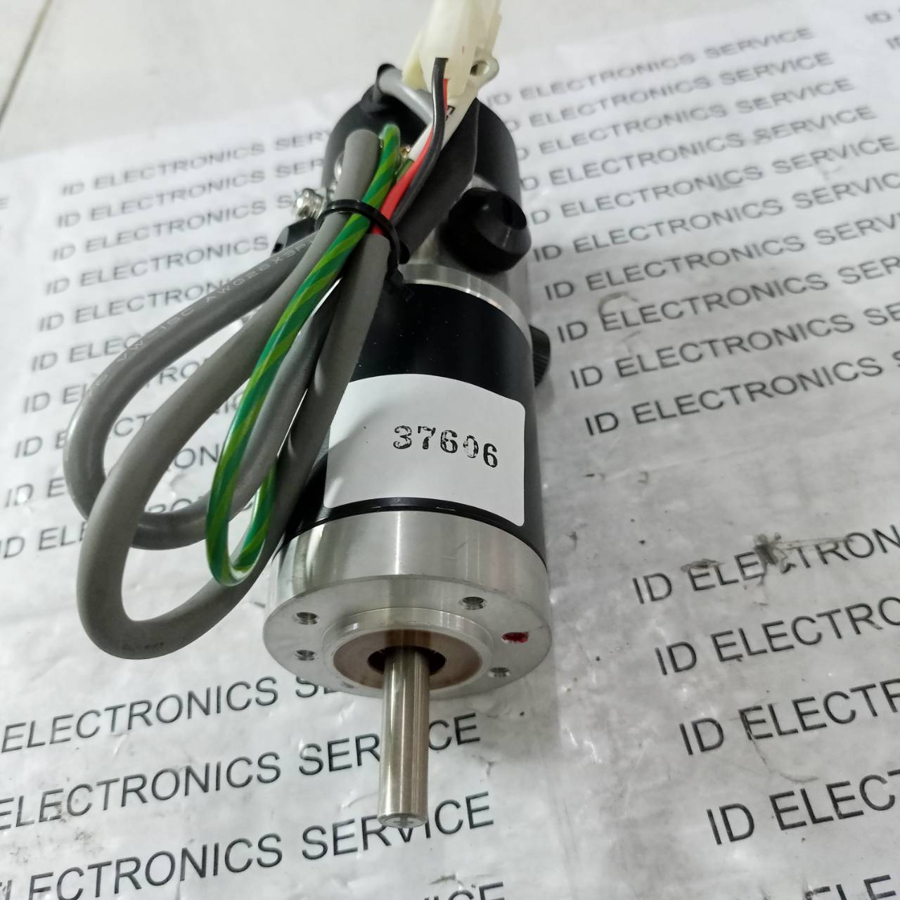 UGRMEM-02MSAD2 SERVO MOTOR " YASKAWA "