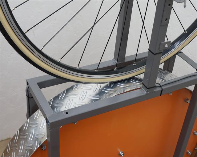 ยางนอกเสือหมอบ Bontrager R4 320 Road Tire , 700x25c