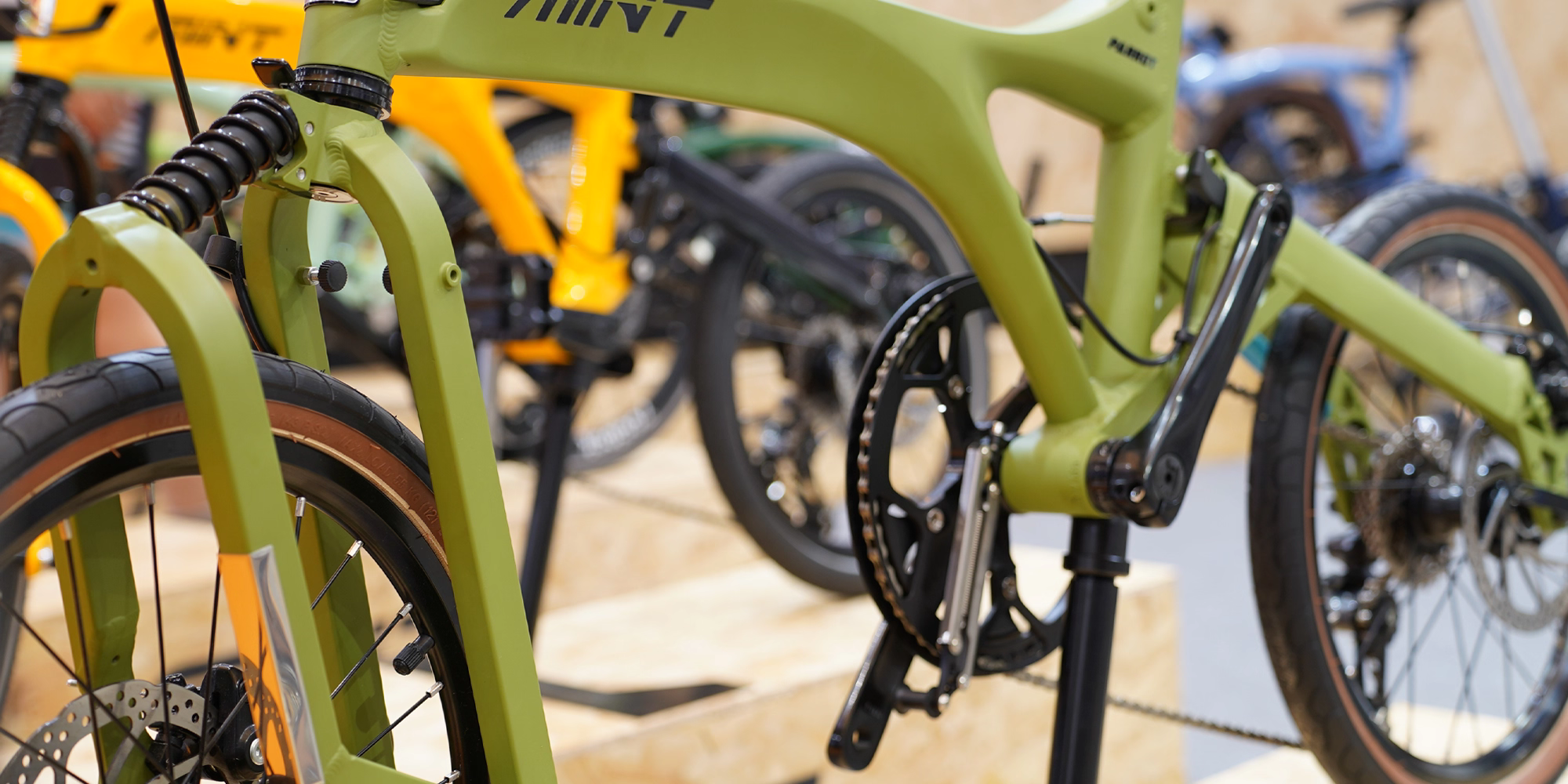 MINT PARROT จักรยานพับได้ 18 นิ้ว 9 สปีด ดิสก์เบรก | น้ำหนักเบา 11.8 กก.