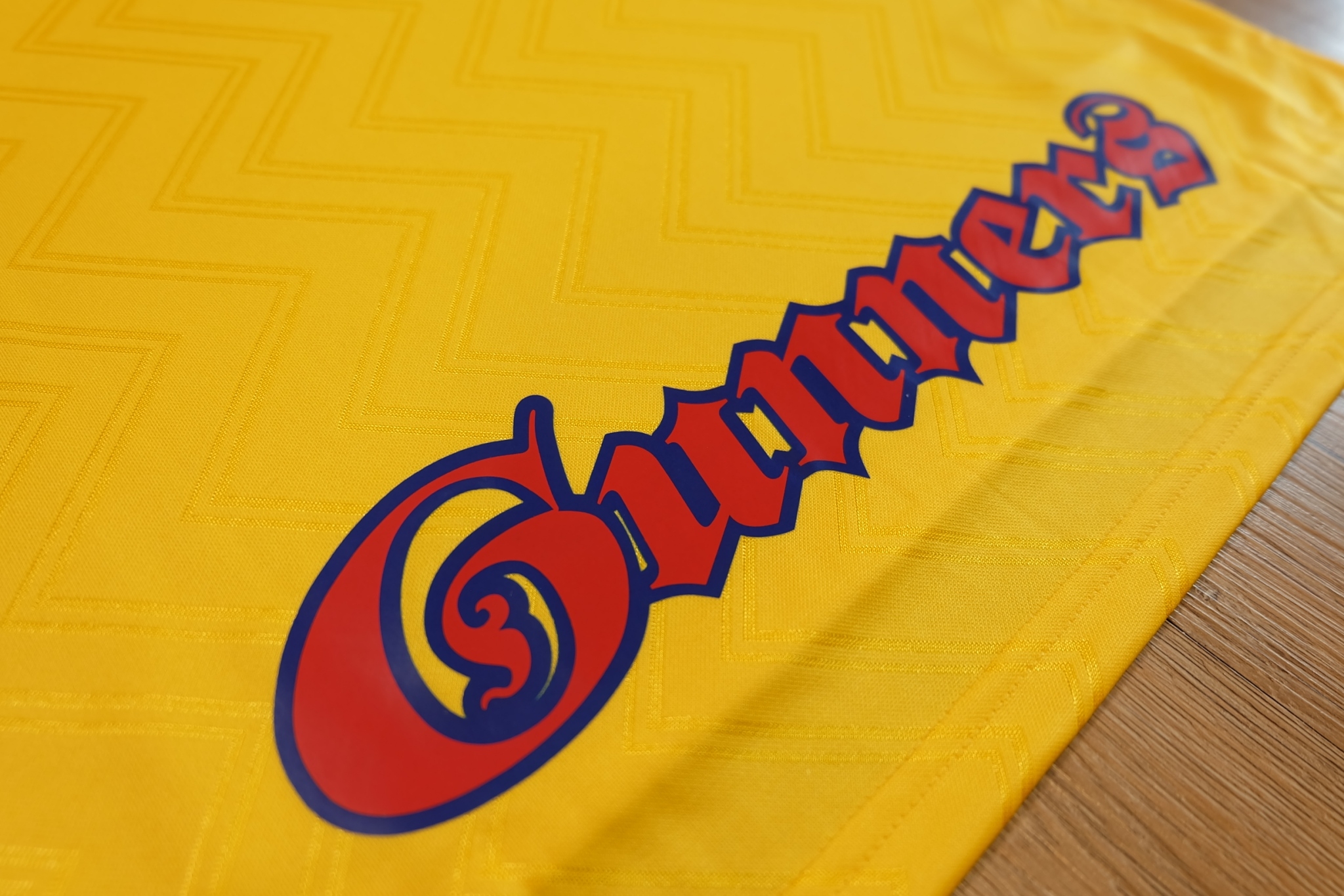Arsenal 1996/96 Vintage Jersey เสื้อฟุตบอลอาร์เซนอลย้อนยุค JVC