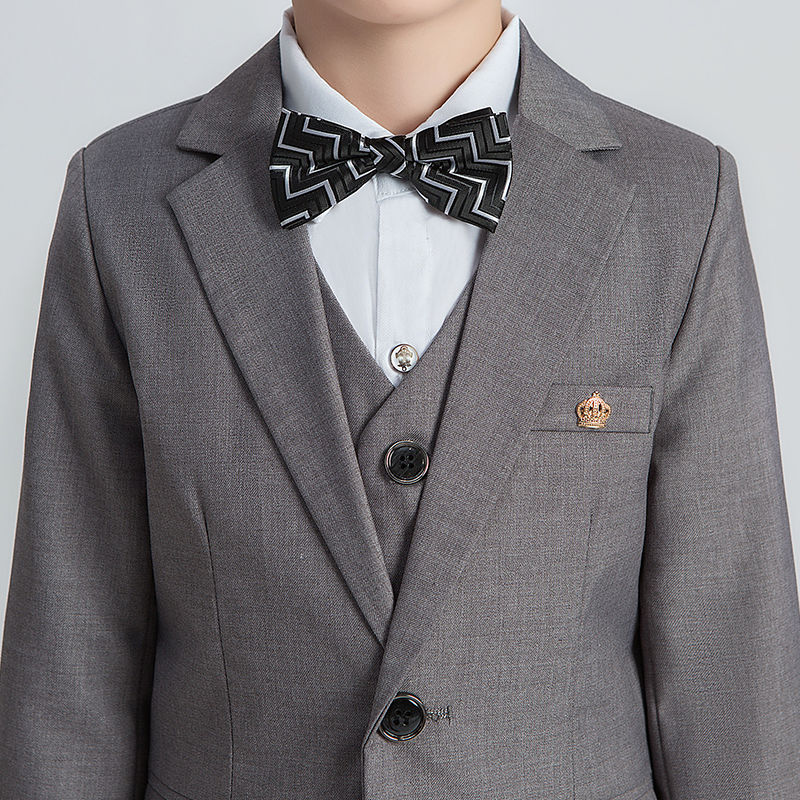 พร้อมเช่า ชุดสูทเด็กชาย สีเทา สากล ** พร้อมเช่าไซส์ 110,120,130, 140**