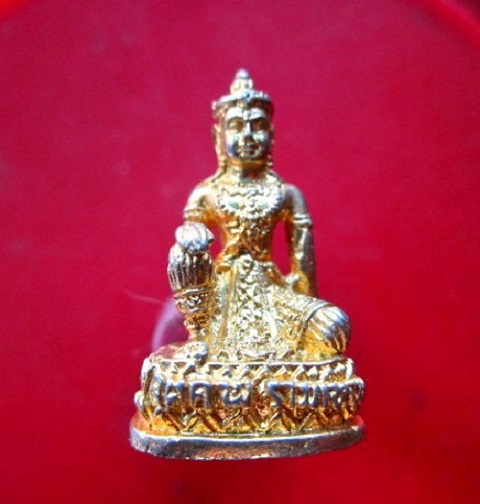 @@พระรูปหล่อกะหลั่ยทอง พ่อจตุคาม รามเทพ @@@สภาพสวยหายากแล้วคับผม@@