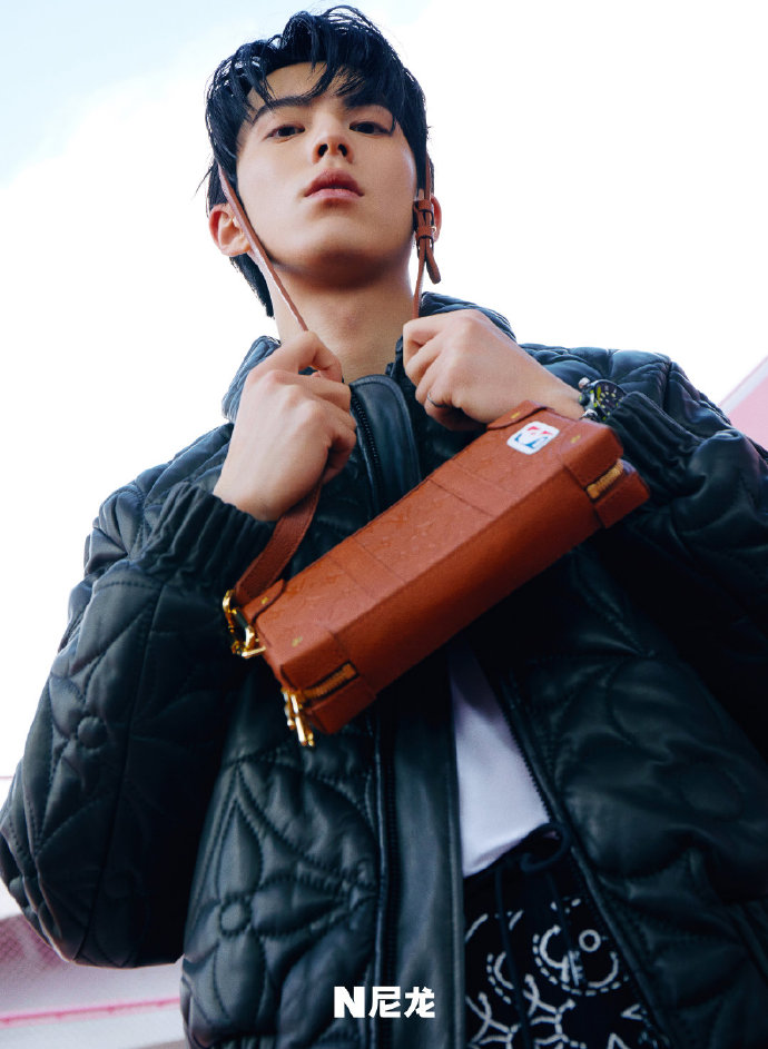 นิตยสาร NYLON ปก หวังเห้อตี้ ฉบับเดือน 5/21