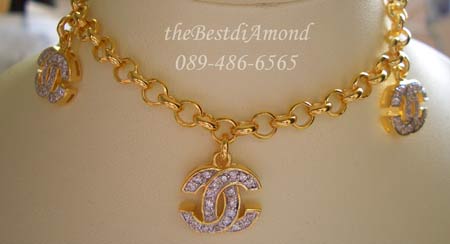 CL011+++สร้อยข้อมือ Chanel ตุ้งติ้งน่ารักมากๆๆๆ+++ลายสร้อยคล้ายๆลายผ่าหวาย น่ารักสุดๆ มีตัว Chanel ห้อย 3 อันเป็นส่วนตุ้งติ้ง ดูดี ทันสมัย