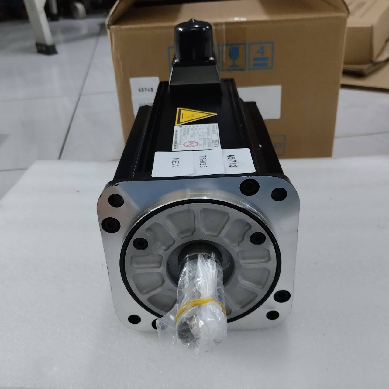 SGMSH-50ACA61 SERVO MOTOR " YASKAWA "