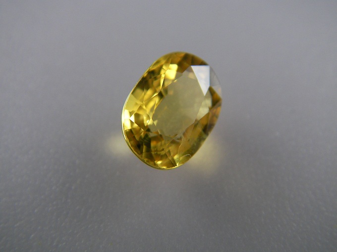 เยลโล่ซัฟฟาย(Yellow Sapphire)พลอยดิบ Unheated ธรรมชาติ100% ความสะอาด IF-VVS ขนาดพลอย 4.91x6.71x3.28 mm. น้ำหนักพลอย 1.06 ct. ราคาโทรถาม