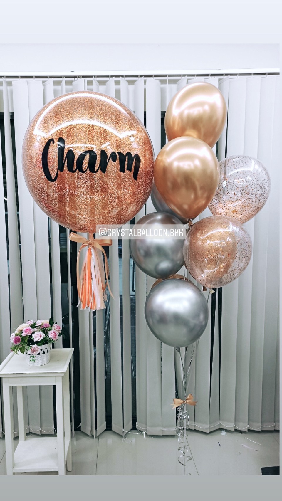 ลูกโป่ง แสดงความยินดี Bubble ขนาด 36" พร้อม ช่อลูกโป่งโครเมี่ยม ช่อ 9 ลูก 1 ช่อ,ลูกโป่งใส ใส่กลิตเตอร์ พร้อมตกเเต่ง สามารถเปลี่ยนสีลูกโป่ง/เปลี่ยนข้อความ/เปลี่ยนขนาดได้