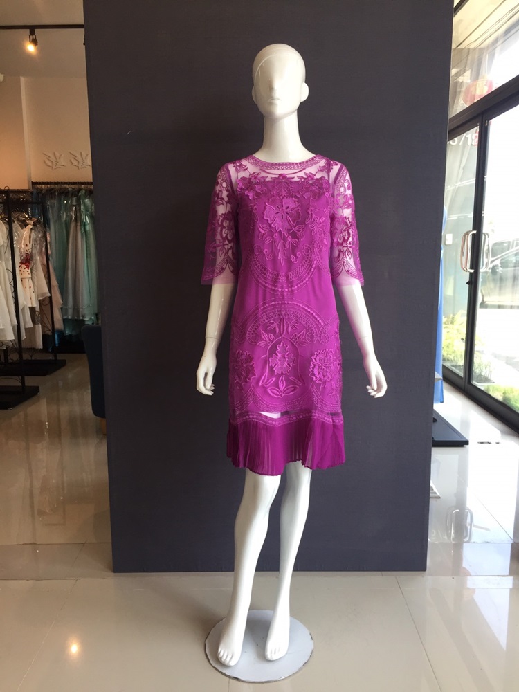 พร้อมส่ง ชุดราตรีสั้น/แขนยาว สี ม่วง ลูกไม้ทั้งชุด กระโปรงอัดพลีท (เหลือเฉพาะไซส์ 2XL)