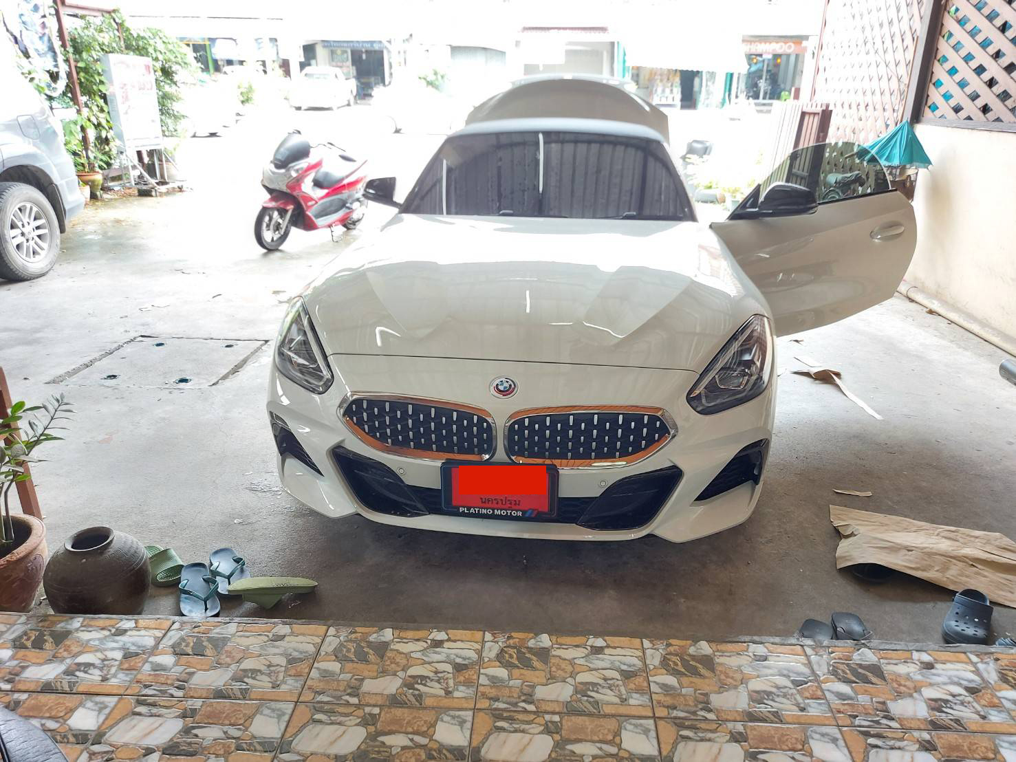 พรมรถยนต์ BMW Z4 2022 G29 ปูพรมหกดี สีดำด้ายแดง + ท้ายเก็บของ
