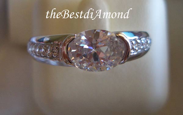 RL014RD+++แหวนเพชร Oval Cut+++ เรียบ หรู ดูดี เพชรรูปไข่ฝังแบบหุ้ม เล่นไฟเหมือนจริงมากๆๆ ใส่ติดนิ้วได้ตลอด ใส่ได้ทั้งหญิงและชาย