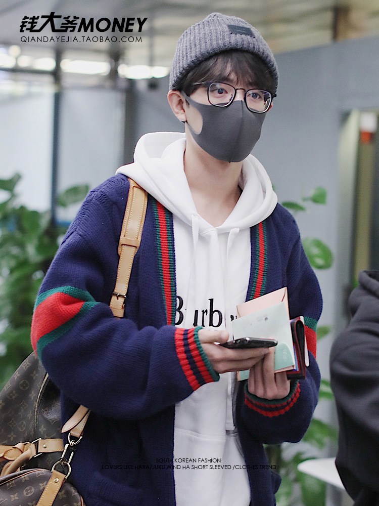 เสื้อคลุมคาร์ดิแกน กุชชี่ แบบ เซียวจ้าน