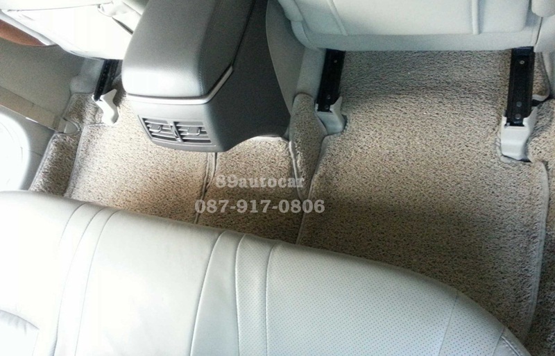 พรมไวนิลปูพื้นรถยนต์ Toyota Camry 2011 ไวนิลสีครีมขอบครีม
