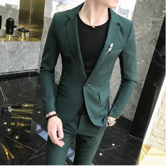 พร้อมเช่า ชุดสูทชาย สีเขียวเข้ม ทรงเข้ารูป สไตล์เกาหลี ไม่มีเสื้อกั๊ก