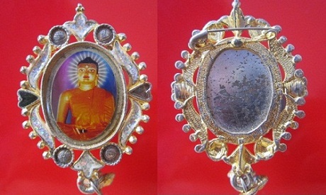เข็มกลัดล๊อกเก็ตพระพุทธเจ้าวัดพระธรรมกาย จ.ปทุมธานี