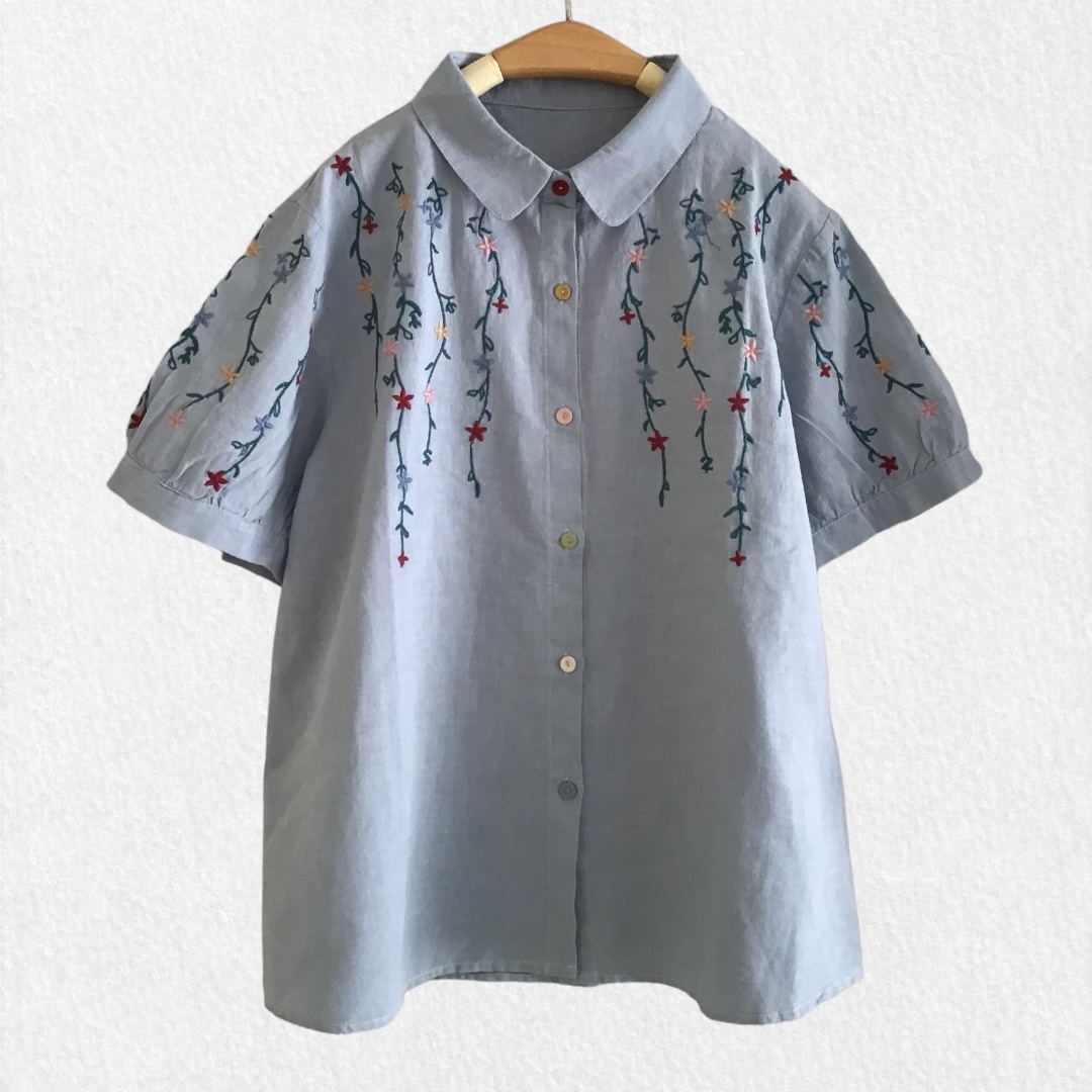 เสื้อผ้าลินินลายปักแต่งกระดุมสี
