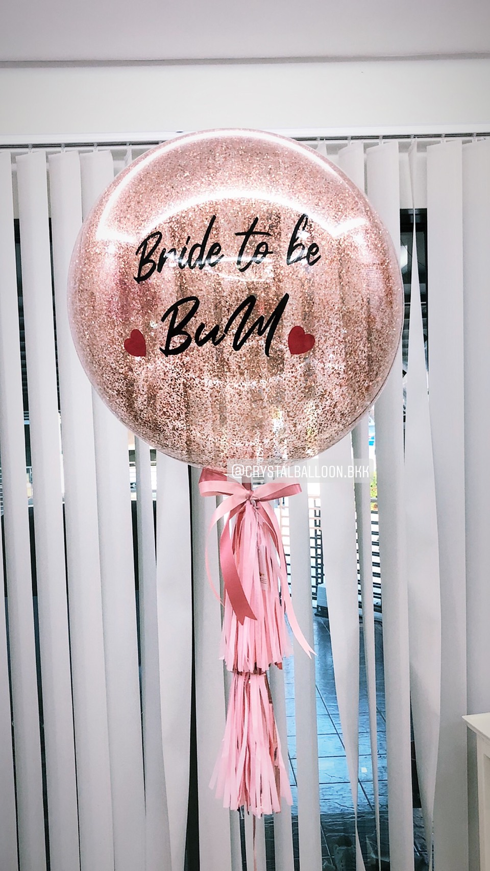ลูกโป่ง Bride To Be Bubble ขนาด 24" กลิตเตอร์สีโรสโกล พร้อมตกแต่ง สามารถเปลี่ยนสีลูกโป่ง/เปลี่ยนข้อความ/เปลี่ยนขนาดได้