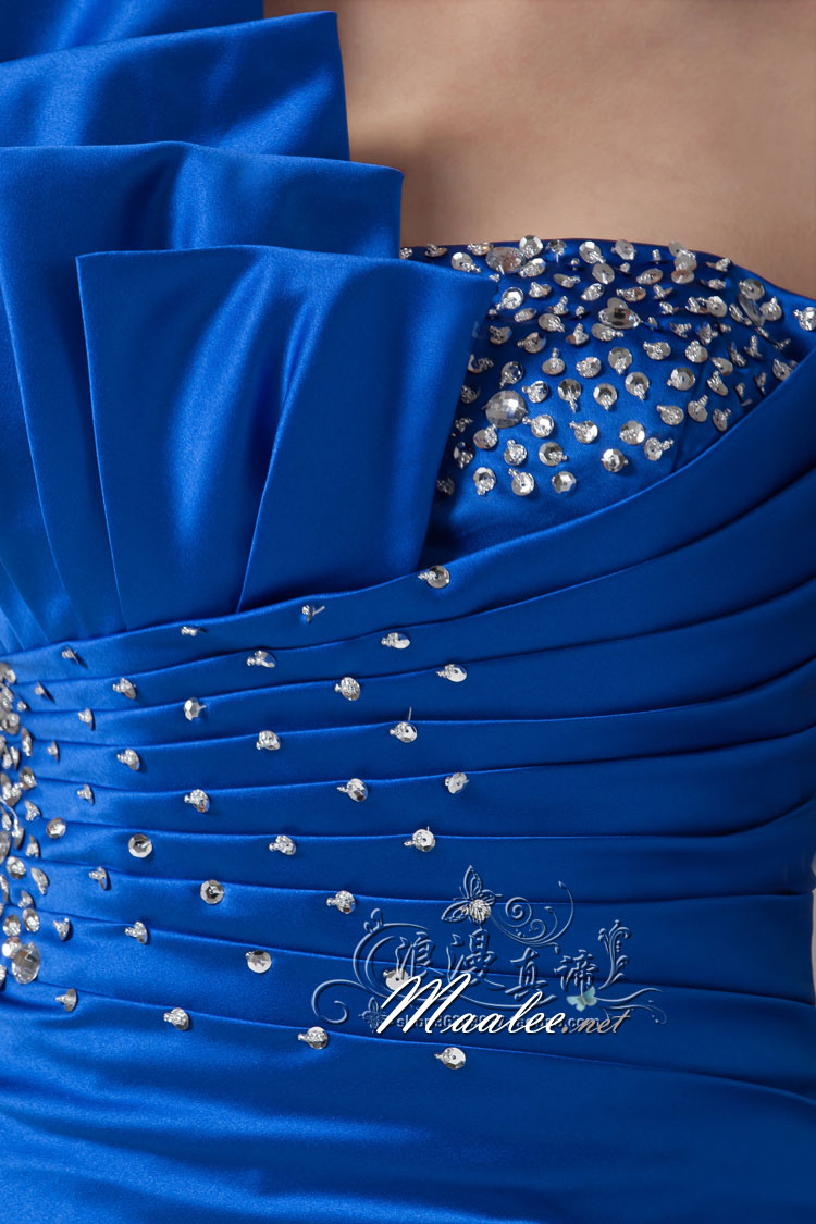 พร้อมเช่า ชุดราตรีสั้น เกาะอก ไหล่เดียว สีครีม Champagne ผ้าซาตินเข้ารูป ปักเลื่อมสวยหรู