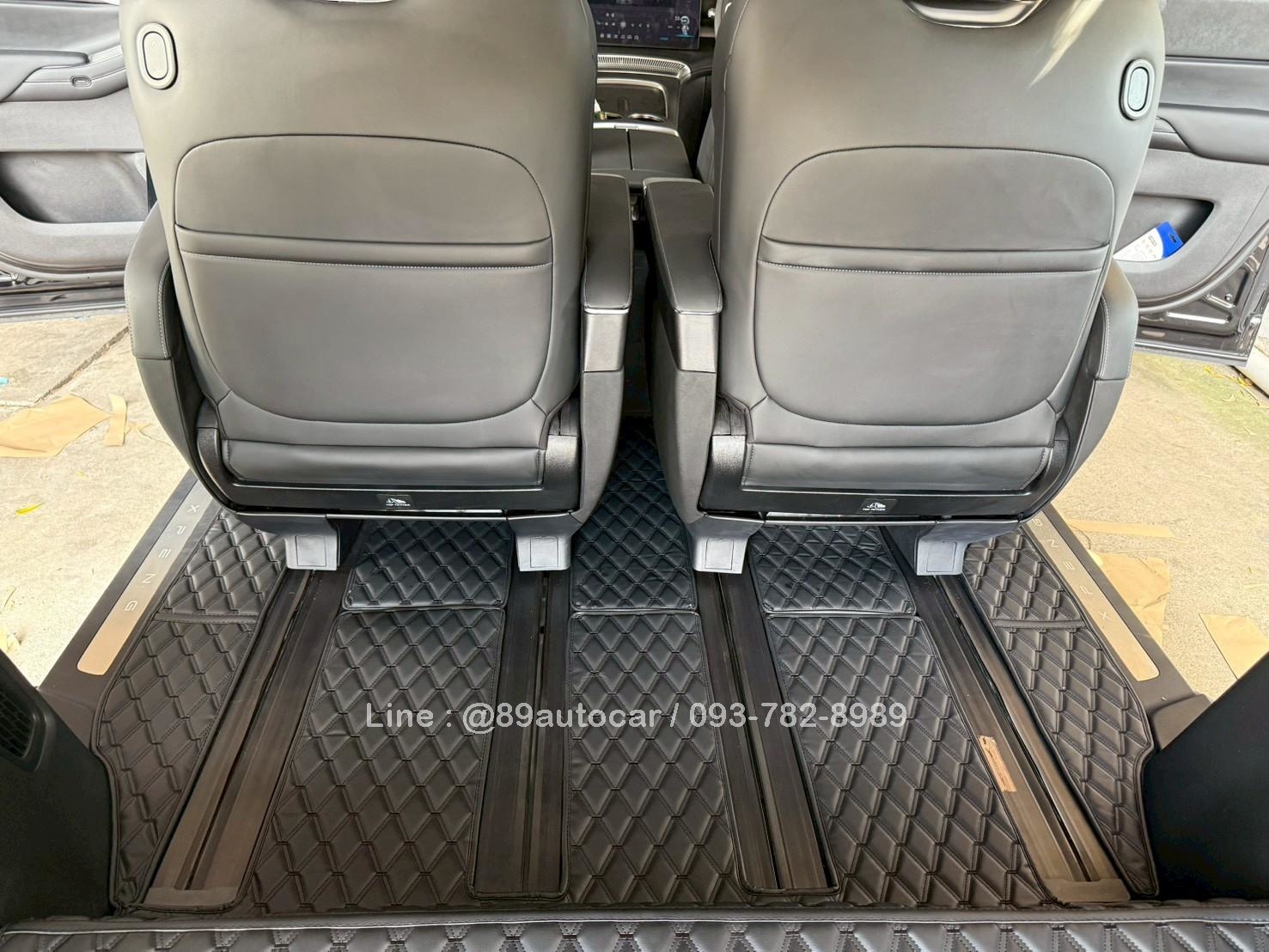 พรมรถยนต์ Xpeng X9 ปูพรมVVIP สีดำด้ายดำ เต็มคัน