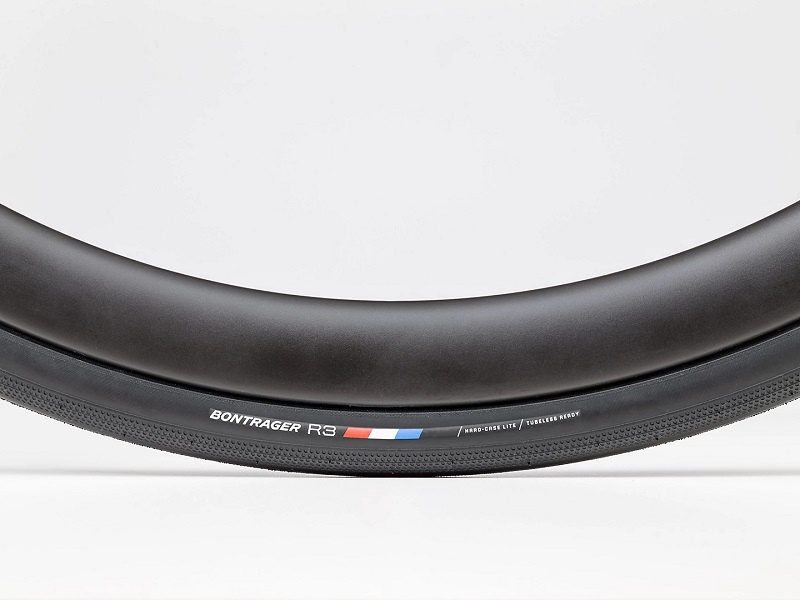 ยางนอกเสือหมอบทูบเลสส์ BONTRAGER R3 ขนาด 700 X 25C , 700 X 28C HARD-CASE LITE TLR ROAD TIRE