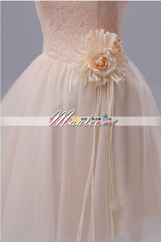 พร้อมเช่า ชุดราตรีสั้น ลูกไม้ สีครีม Champagne คล้องคอ ชุดเพื่อนเจ้าสาว Cream-004D