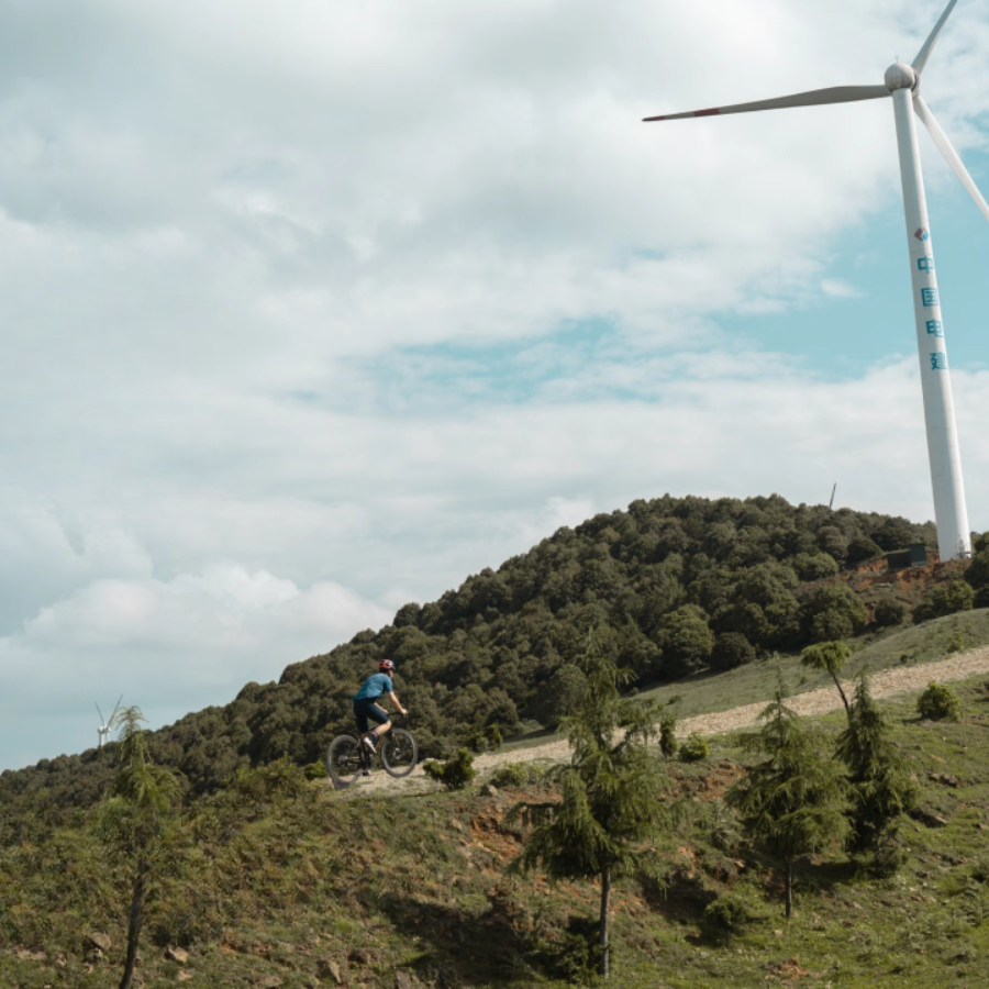 CosmosWorks NOMAD จักรยานไฟฟ้ามอเตอร์กลาง ล้อคาร์บอน | พรีออเดอร์