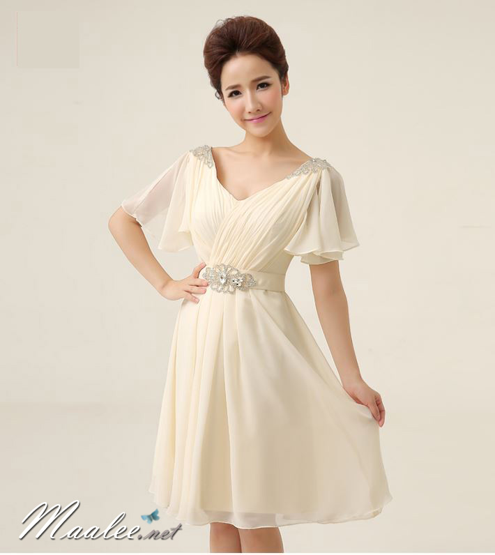 พร้อมเช่า ชุดราตรีสั้น แขนย้วย สีครีม Champagne ผ้าชีฟอง แต่งคริสตัลหรู ช่วงเอวกับไหล่ (เชือกผูก)