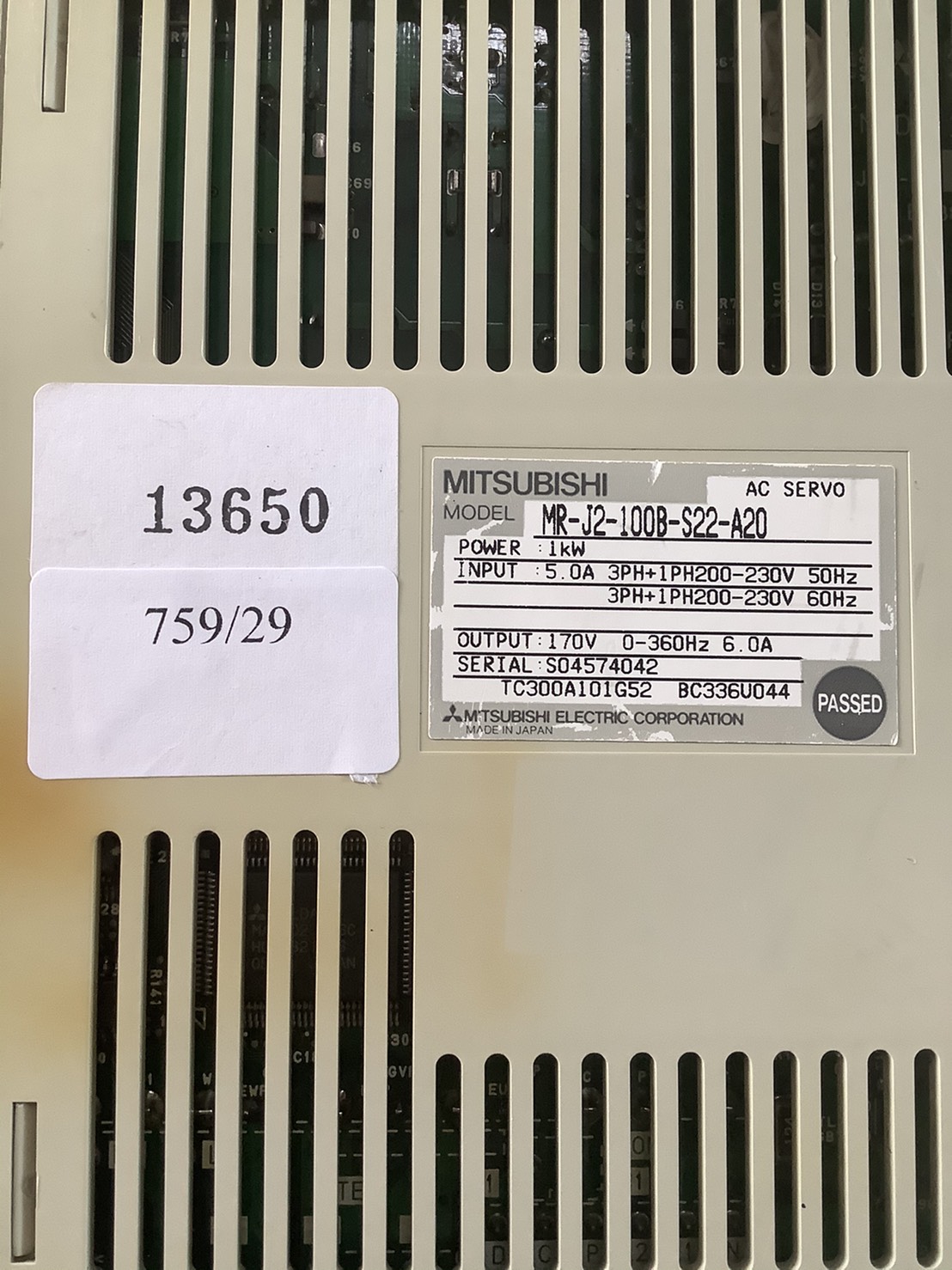 SERVO DRIVE " MITSUBISHI " รุ่น MR-J2-100B-S22-A20
