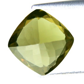 เพทายดิบสีเขียวอมเหลือง (Zircon) 2.62 กะรัต (0357)