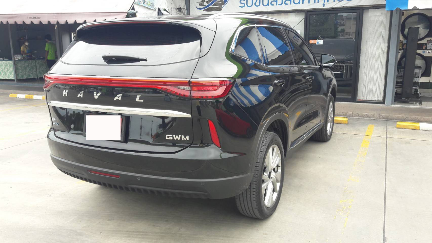 ขายพรมในรถ GWM Haval H6 ปูพรม7D สีดำด้ายทอง + พรมดักฝุ่นสีเทา เข้ารูป
