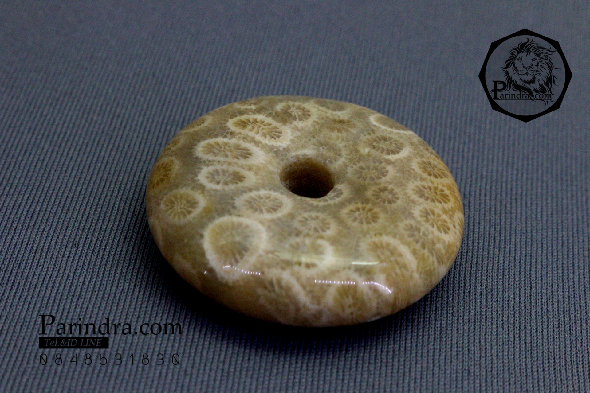 ฟอสซิลหินปะการังขัด Fossil Coral ใหญ่และหนา สำหรับห้อยคอ หรือ พวงกุญแจ คัดสวยพิเศษ #CRF011