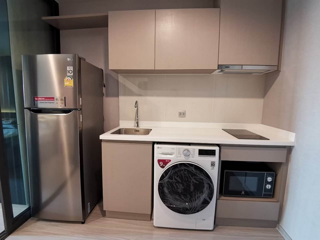 ให้เช่าคอนโดไลฟ์ ลาดพร้าว ตึกB 28.55 ตรม.เฟอร์ครบ มีเครื่องซักผ้า ใกล้เซ็นทรัลลาดพร้าว ติดรถไฟฟ้า