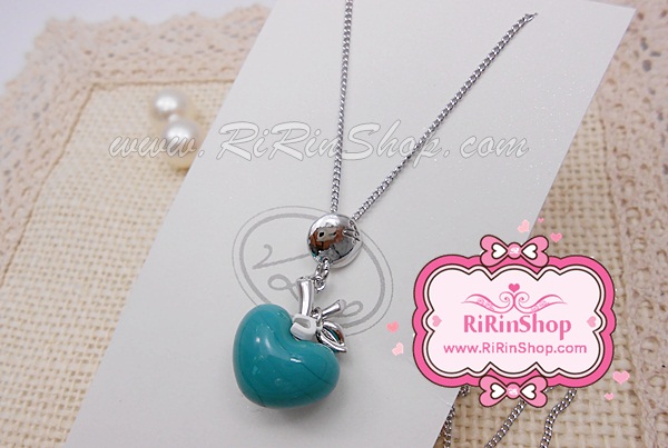 Nuance สร้อยคอผลแอปเปิ้ลรูปหัวใจหินสีเขียว ตัวสร้อยสีเงิน