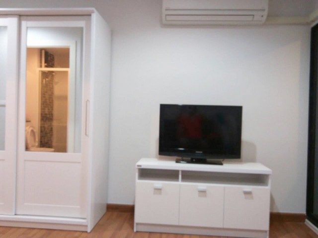 ให้เช่าคอนโด รีเจ้นท์ โฮม 18 ตึก F 30 ตรม.ห้องไม่ร้อน เฟอร์ครบ พร้อมอยู่ ตรงข้าม ม.ราชภัฏพระนคร