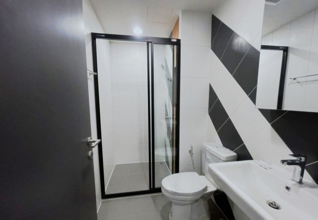 ให้เช่าคอนโด เดอะ เบส สะพานใหม่ ห้อง 29.6 ตรม.ห้องใหม่ ห้องมุม เครื่องใช้ไฟฟ้าครบ ติด BTS สายหยุด