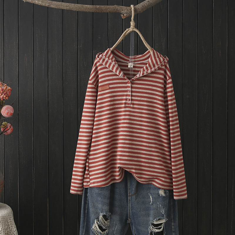เสื้อยืดลายทางมีฮู้ด