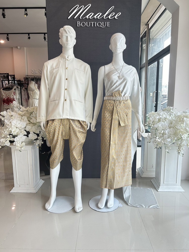 เช่า ชุดไทย ชุดเพื่อนเจ้าสาว ชุดไทยผ้าถุงสีเทาชาทอง สไบสีเทาเงิน