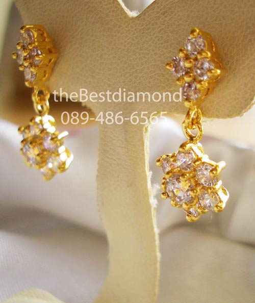 BE812+++ต่างหูเพชร ตุ๊งติ้ง ดอกไม้ 2+++ต่างหู cz สุดสวย น่ารัก เป็นรูปดอกไม้ ตุ้งติ้ง ไม่เวอร์เกินไป หรูหราพอสมควร ดูดีมีระดับ เพชรระยิบระยับเลยค่ะ