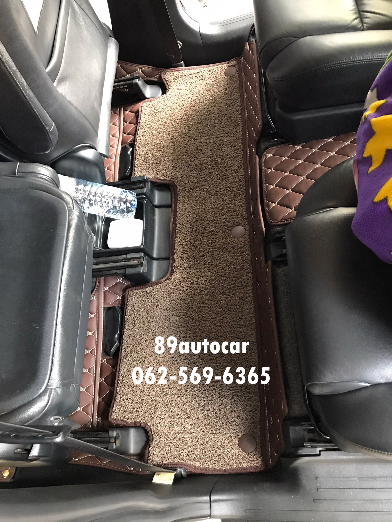 พรมรถยนต์ Toyota Wish ปูพรม7D สีกาแฟ + ไวนิลสีน้ำตาล เข้ารูป