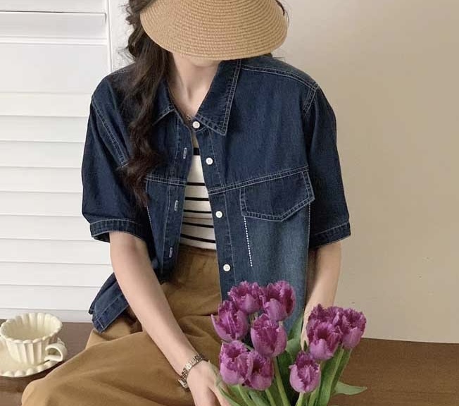 เสื้อ/เสื้อคลุมยีนส์แต่งกระเป๋าหลอก