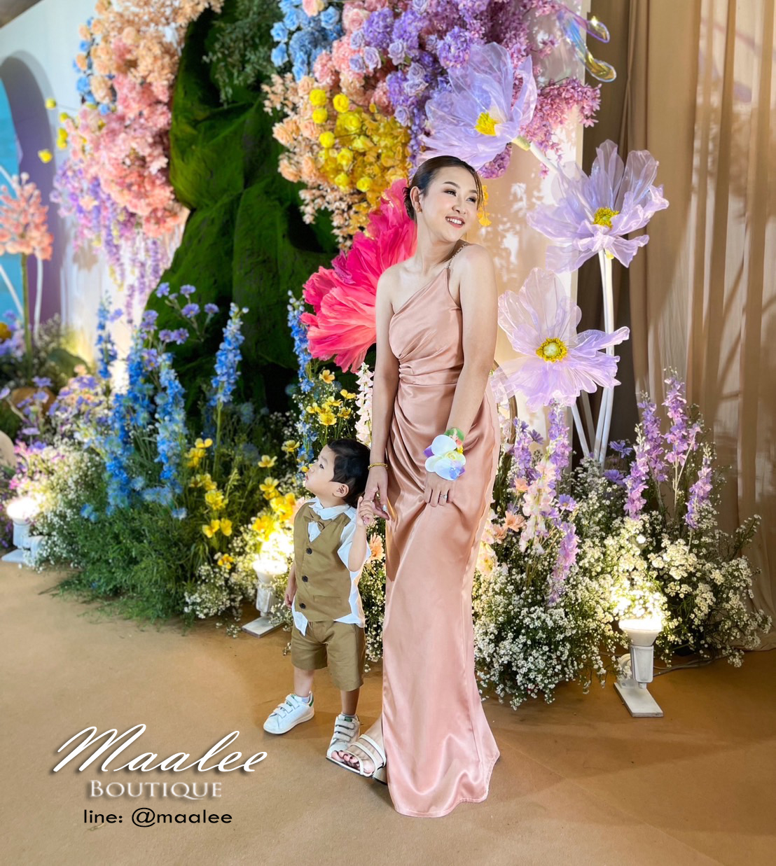 พร้อมเช่า ชุดเดรส ชุดออกงาน ราตรียาว ไหล่เดี่ยว ผ้าซาร่าเงาใส่แล้วผอม สีโรสโกล์ด