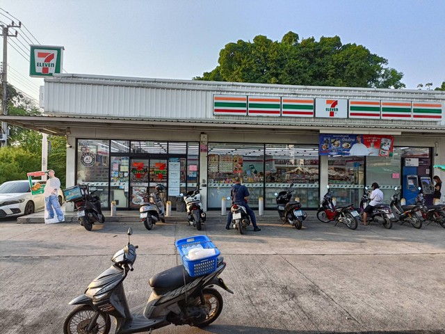 ขาย บ้านเอื้อทรคลองถนน 31.85 ตร.ม.ตึก 4 หน้าโครงการ ใกล้เซเว่น พร้อมรีโนเวทใหม่ ฟรีแอร์ ฟรีโอน
