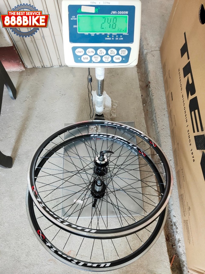 ชุดล้อเสือหมอบดิสเบรค ขอบ 2ชั้น UNLIMIT 700C ซี่ลวดกลม โม่ดำดุมดิส ขอบ 30mm อลู Road bike Wheels มีสีดำ