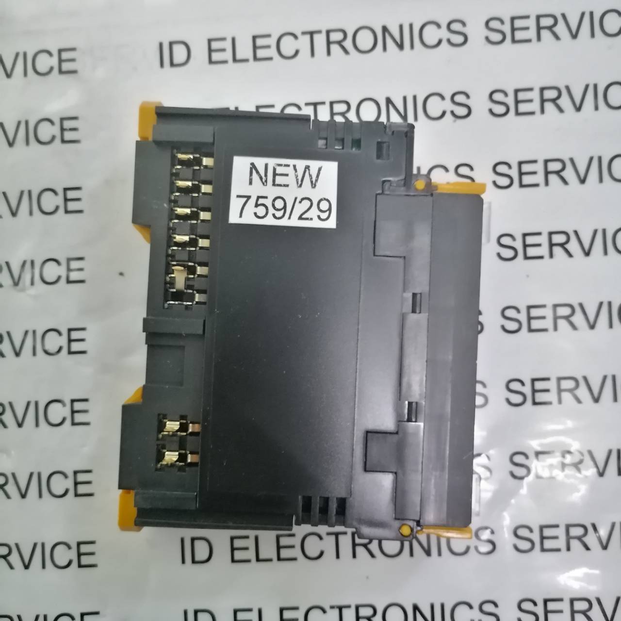 GRT1-ID4-1 PLC " OMRON "