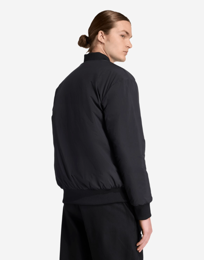 เสื้อแจ็คเก็ตลิเวอร์พูลอาดิดาส 25/26 Icons Reversible ใส่ได้ 2 ด้านของแท้